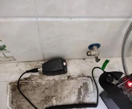 新城屋顶漏水维修公司分享下卫生间漏水的危害及解决方法