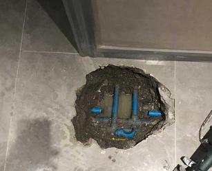 新城阳台漏水维修公司分享下暖气管道漏水的原因有哪些
